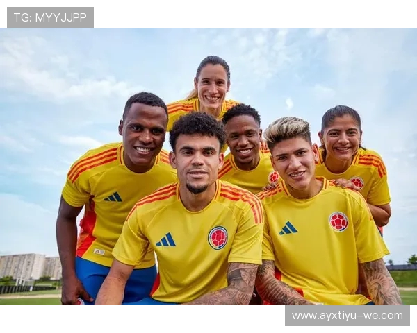 美洲杯赛事激烈展开，各国球队争夺荣耀，冠军之争愈发悬念十足